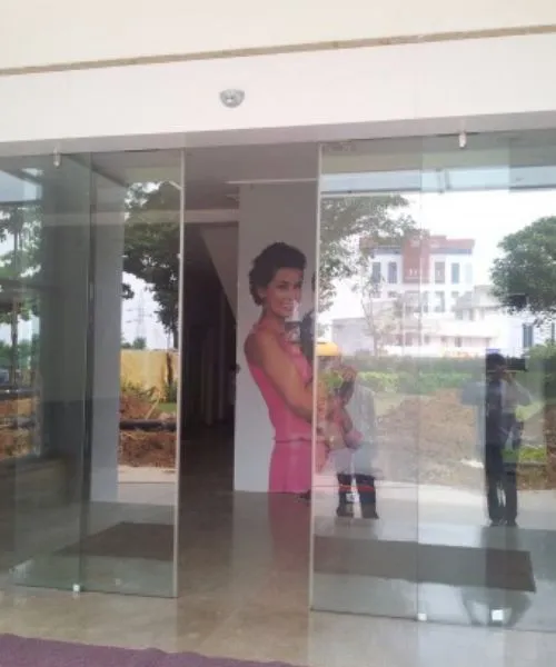 Sliding Door